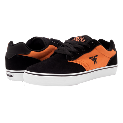 THE GOAT	APRICOT / BLACK / WHITE