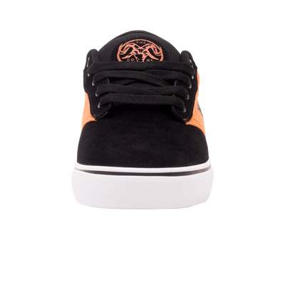 THE GOAT	APRICOT / BLACK / WHITE