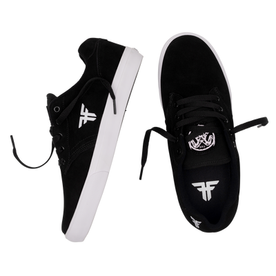 THE GOAT	BLACK / WHITE