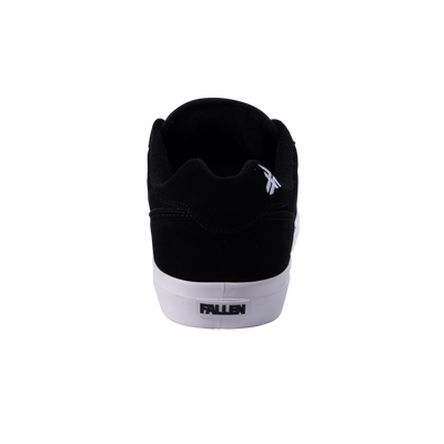 THE GOAT	BLACK / WHITE